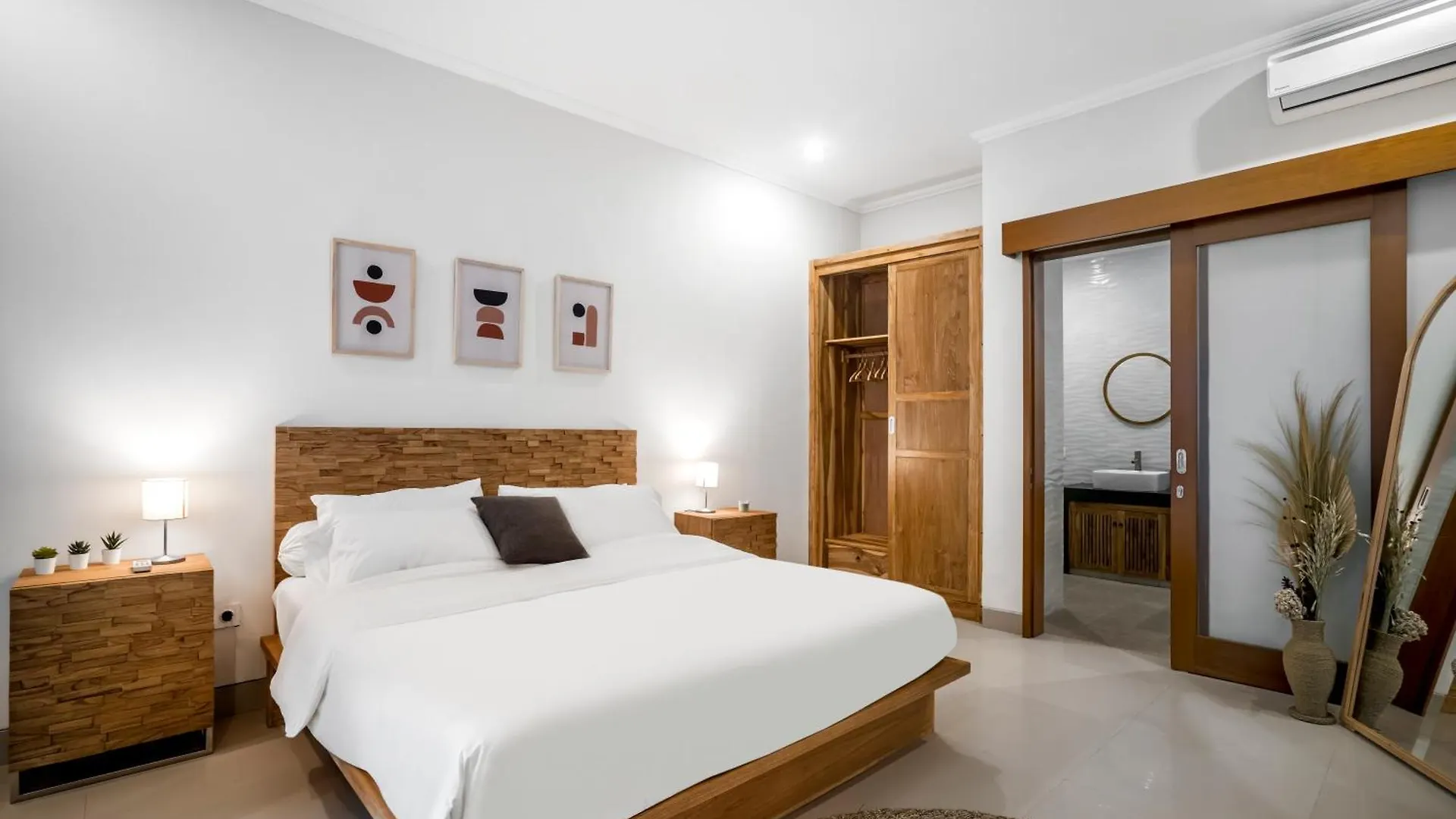 Brand New Villa Samira, 5Mn To Seminyak Kerobokan   Kerobokan (Bali)